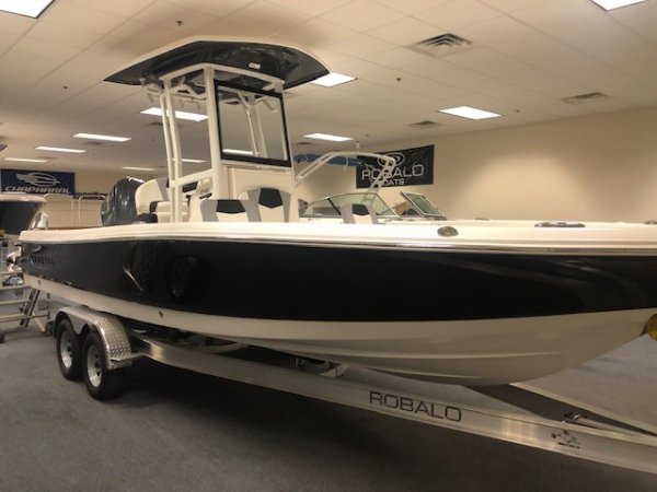A ROBALO 246 CAYMAN is a Power and could be classed as a Bay Boat, Fish and Ski, Flats Boat, Freshwater Fishing, Saltwater Fishing, Ski Boat, Wakeboard Boat, Sport Fisherman,  or, just an overall Great Boat!