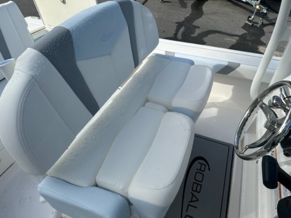 A R226 Bay Boat is a Power and could be classed as a Bay Boat, Center Console, Fish and Ski, Freshwater Fishing, Saltwater Fishing, Ski Boat, Wakeboard Boat, Sport Fisherman,  or, just an overall Great Boat!