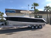 Used 2013 Robalo Power Boat for sale