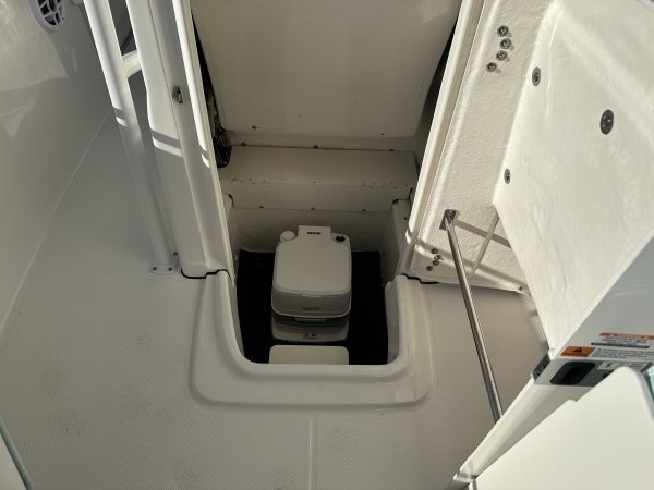 A R200 Center Console is a Power and could be classed as a Center Console, Fish and Ski, Freshwater Fishing, Saltwater Fishing, Ski Boat, Wakeboard Boat, Sport Fisherman,  or, just an overall Great Boat!