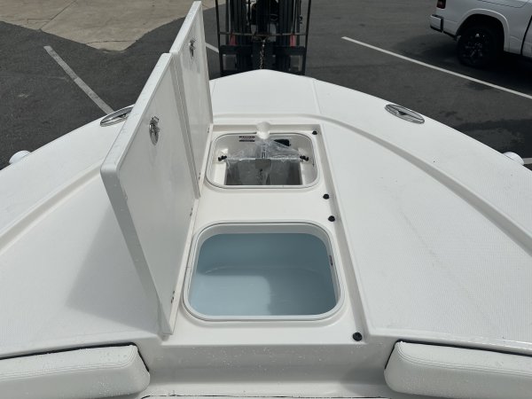 A R246 Cayman Bay Boat is a Power and could be classed as a Bay Boat, Center Console, Fish and Ski, Flats Boat, Freshwater Fishing, Saltwater Fishing, Ski Boat, Wakeboard Boat,  or, just an overall Great Boat!